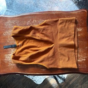 URBAN OUTFITTERS DEEP V TANK TOP